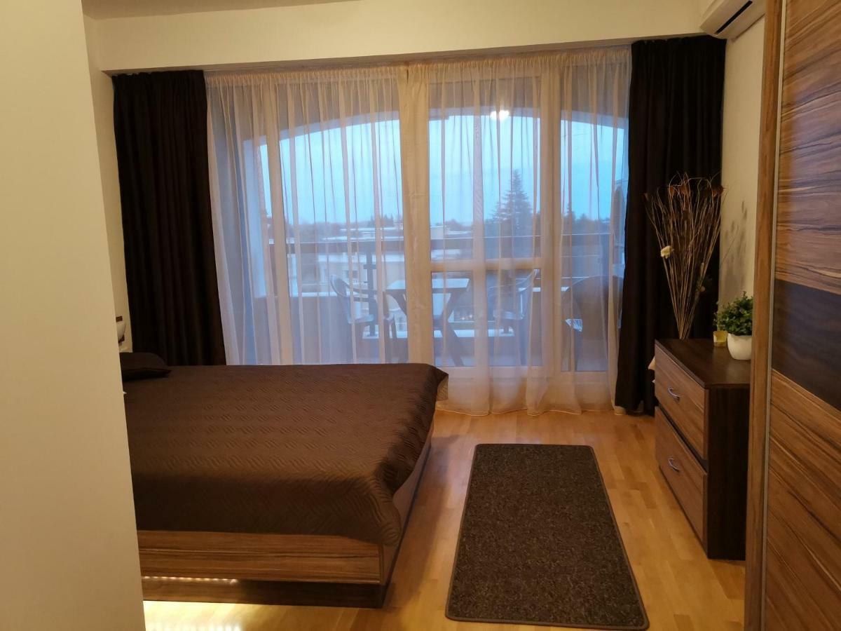 Cozy Apartment By The Sea 圣君士坦丁和海伦那 外观 照片